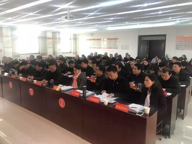 娄底_新澳门四肖期期准免费公开的特色,撕开面具实用技巧的全面释义、解释与落实
